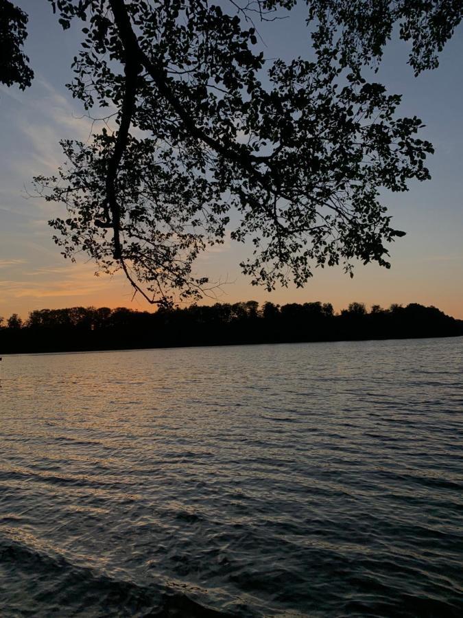 Cieszyno- Uroczy Domek Do Wynajecia Złocieniec Buitenkant foto